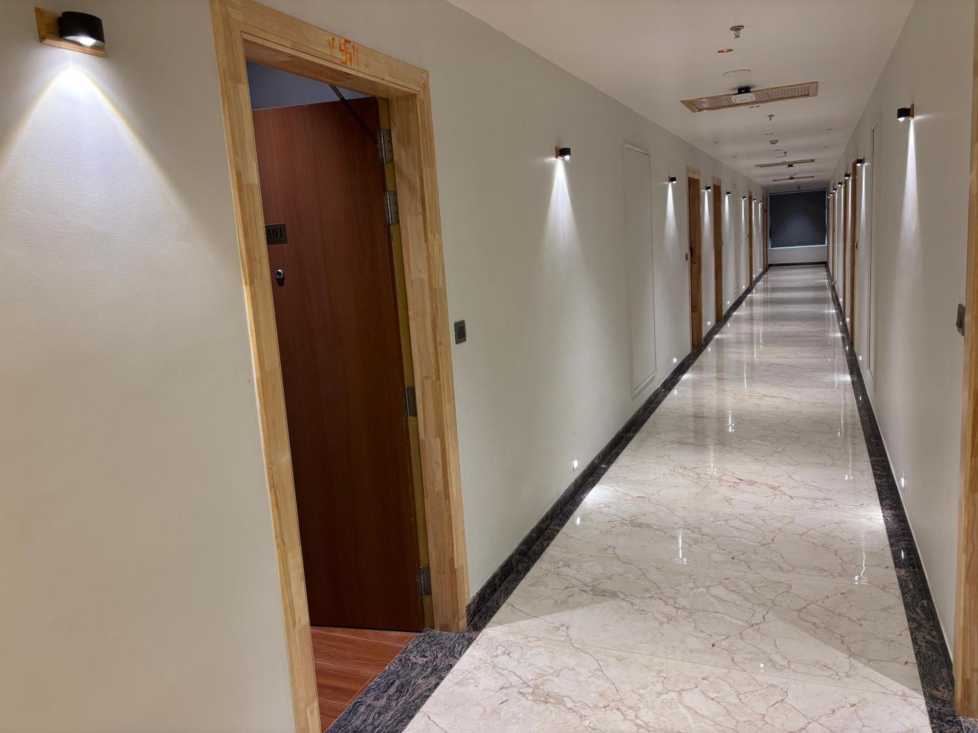 Hotel The Crown Inn Jhunjhunu Екстериор снимка