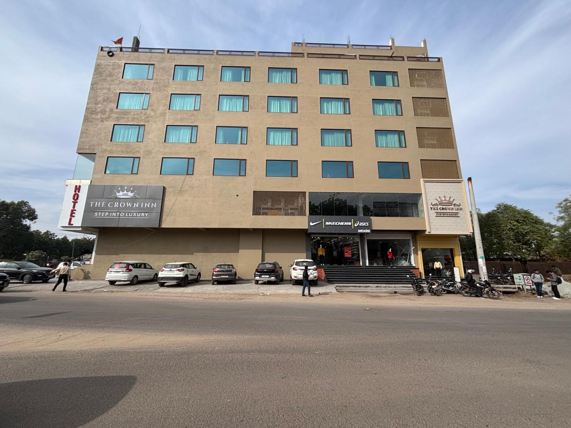 Hotel The Crown Inn Jhunjhunu Екстериор снимка