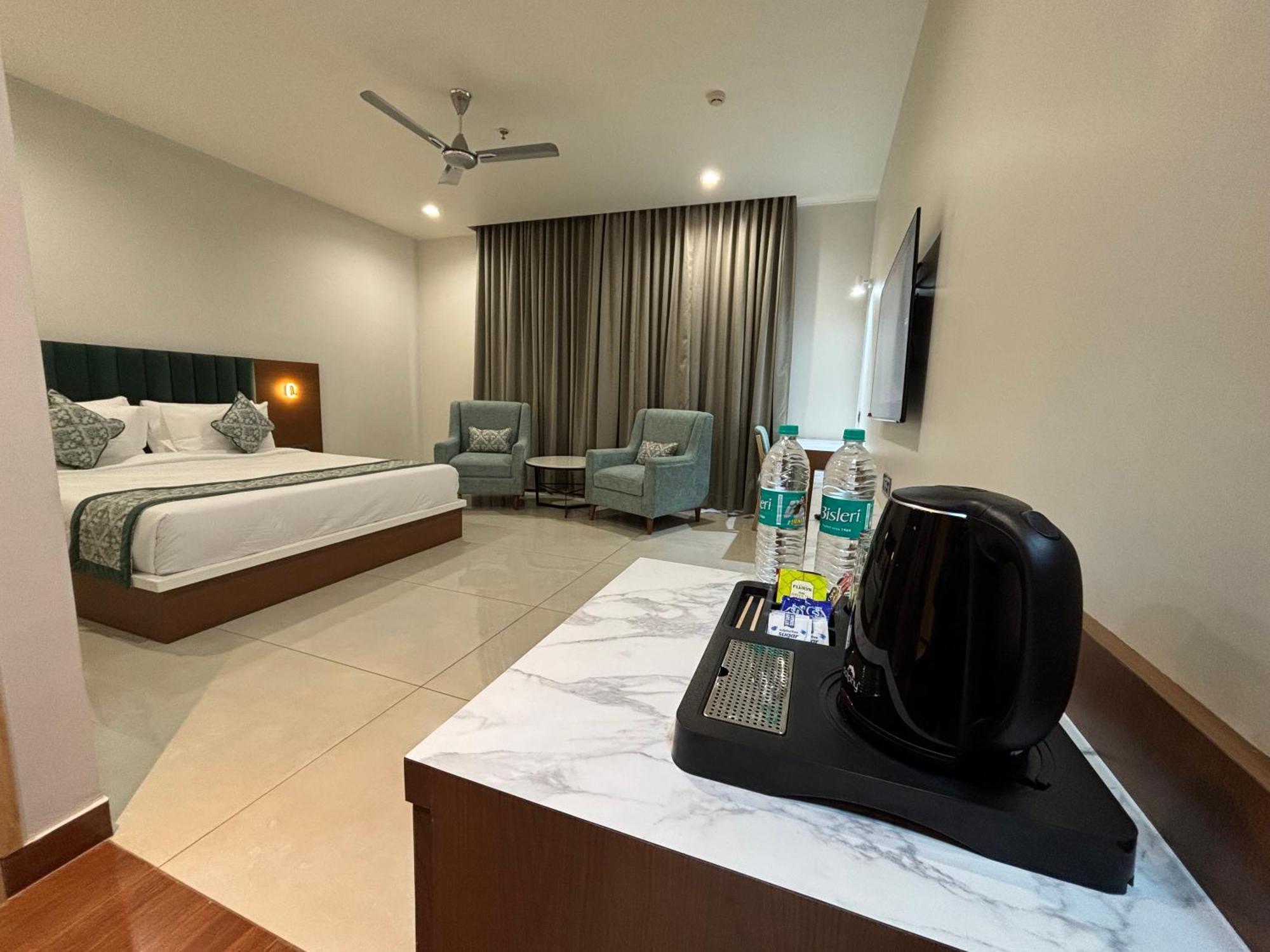 Hotel The Crown Inn Jhunjhunu Екстериор снимка